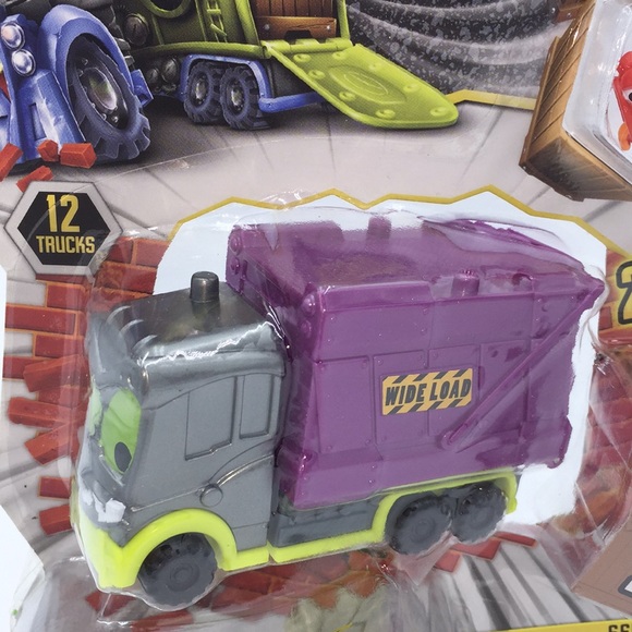 Smash Crashers Turnpike Ted Mystery Series 1 Crash the truck! Unbox the stuff! - Picture 2 of 12